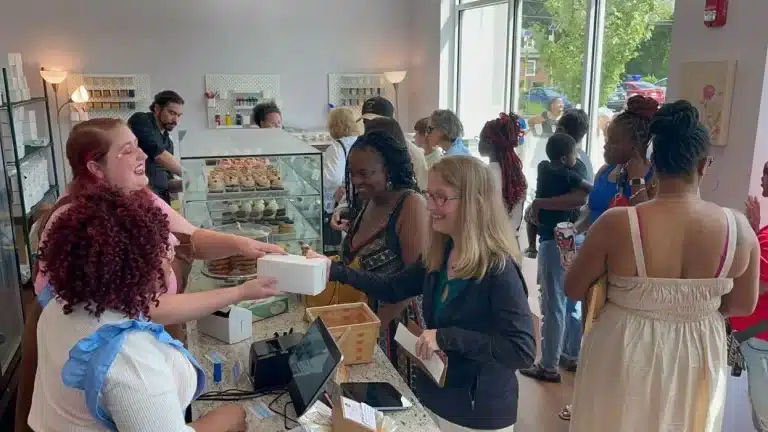 Carefree Cakery temporarily closed