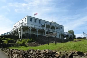 Summit House tours Mount Holyoke